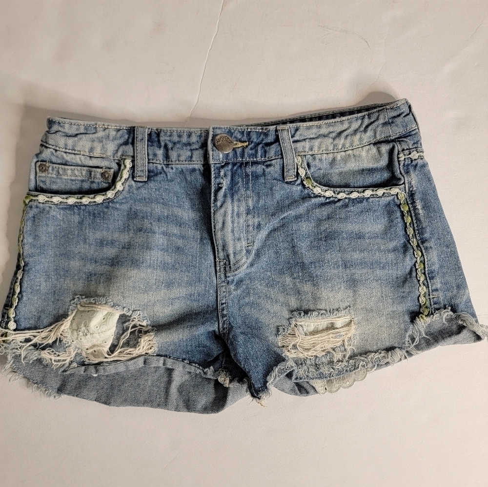 Free People Denim Shorts Sz 25 Cut-Off Embroidered Pockets